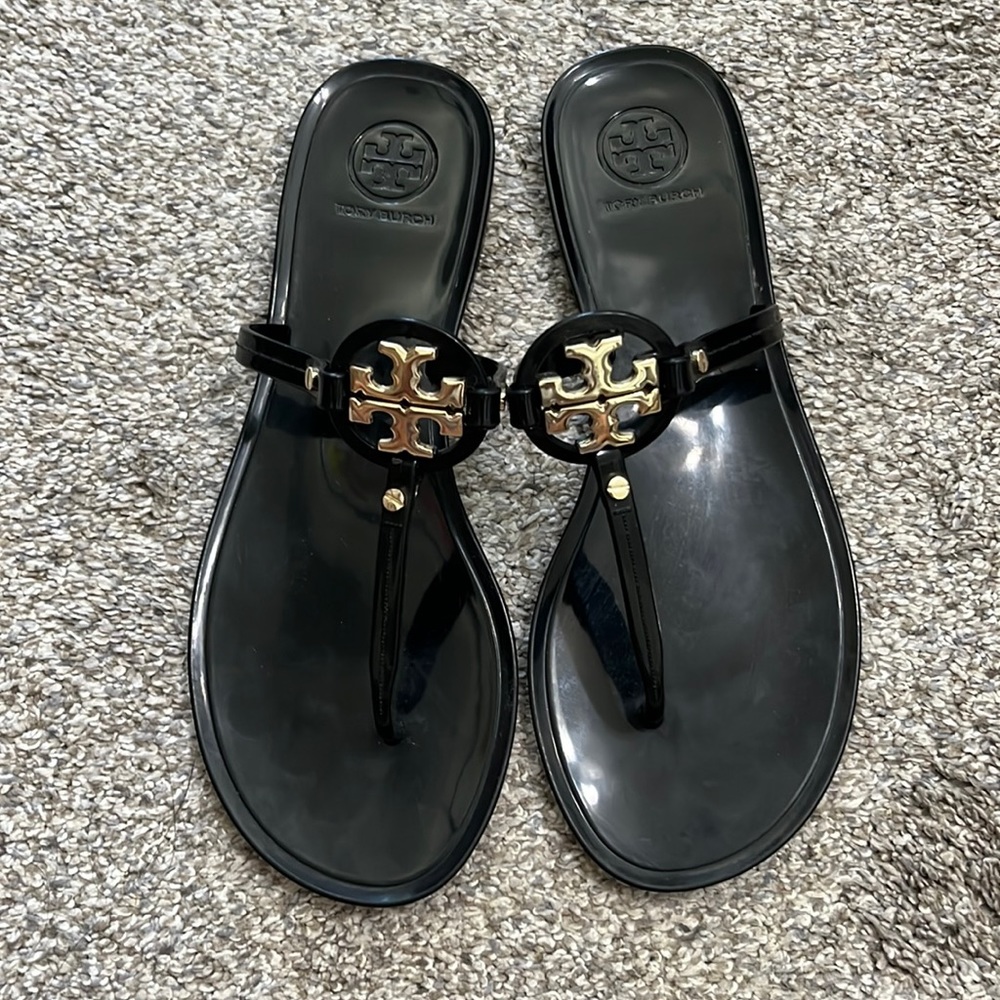 Tory Burch Jelly Flip flops. Color: Black; Women’s size 7.